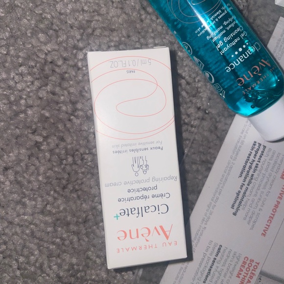 NWT 3 piece Avenue skin care set - Picture 3 of 4